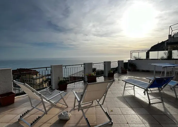 アパート Sunflower Terrazza Panoramica *